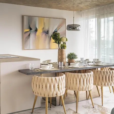 Awesome In With Sauna Сasa de vacaciones Šmrika