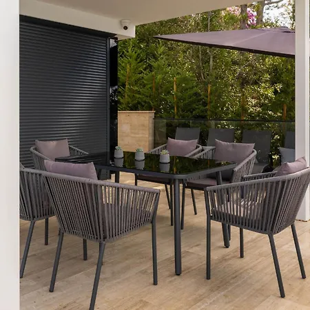 Awesome In With Sauna Сasa de vacaciones Šmrika