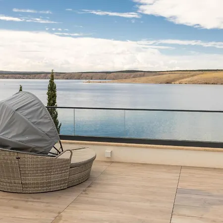 Prázdninový dům Luxurious In With Sauna Šmrika
