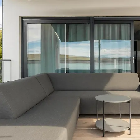 Awesome In With Sauna Сasa de vacaciones Šmrika